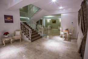 Гостиница Pensiunea Holiday Villa  Брашов